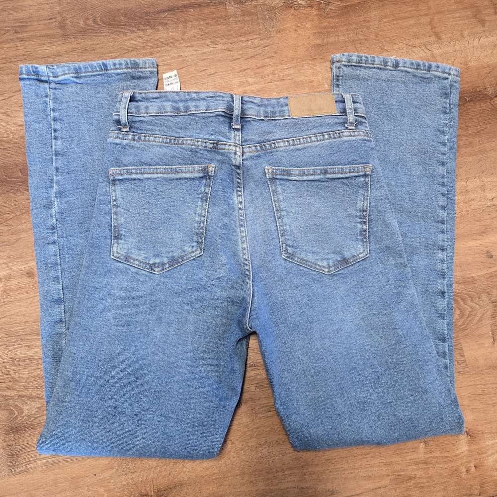 Stradivarius Classic Blue Boot Cut Jeans High Rise Size 8 40 - Picture 8 of 8